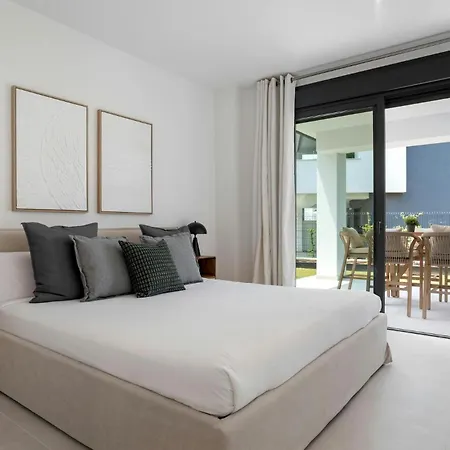 Apartment Lujo Confort Y Piscina En La Costa Del Sol Estepona